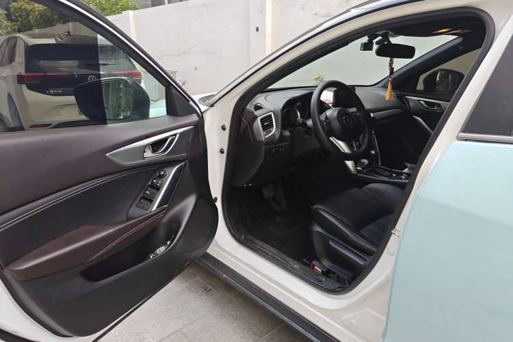 Used Mazda CX-4 2016 2.0L Automatic 2WD Blue Sky Luxury Edition Driver Seat