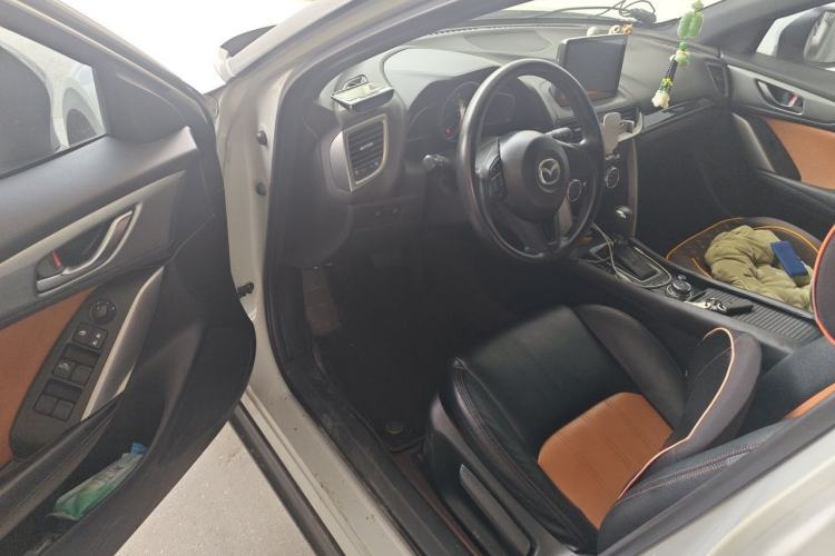 Used Mazda CX-4 2016 2.0L Automatic 2WD Blue Sky Dynamic Edition Driver Seat