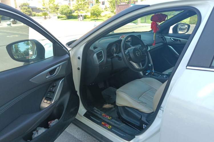 Used Mazda CX-4 2016 2.0L Automatic 2WD Blue Sky Luxury Edition Driver Seat