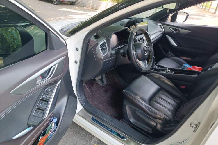 Used Mazda CX-4 2016 2.0L Automatic 2WD Blue Sky Luxury Edition Driver Seat