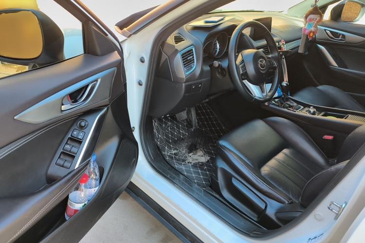 Used Mazda CX-4 2016 2.0L Automatic 2WD Blue Sky Luxury Edition Driver Seat