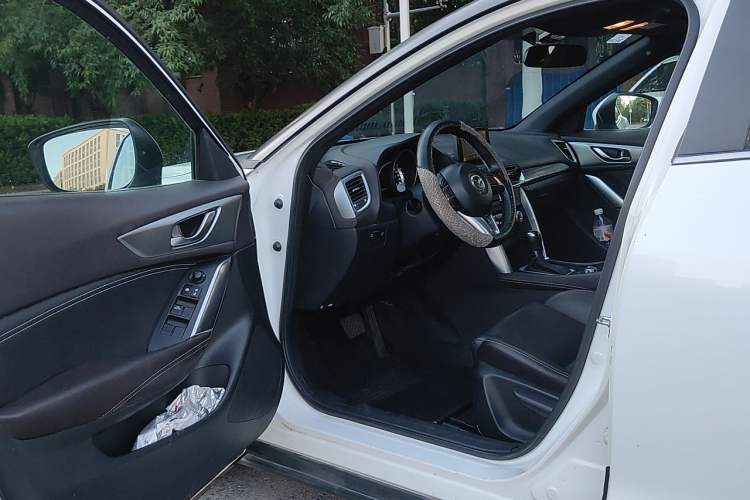 Used Mazda CX-4 2016 2.0L Automatic 2WD Blue Sky Luxury Edition Driver Seat
