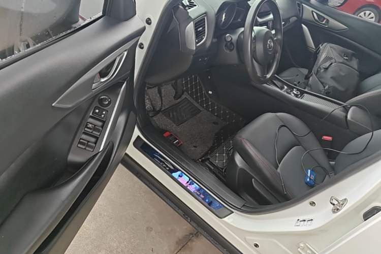 Used Mazda CX-4 2016 2.0L Automatic 2WD Blue Sky Dynamic Edition Driver Seat