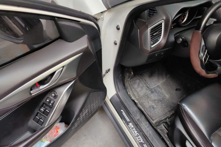 Used Mazda CX-4 2016 2.0L Automatic 2WD Blue Sky Luxury Edition Driver Seat