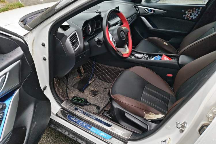 Used Mazda CX-4 2016 2.0L Automatic 2WD Blue Sky Dynamic Edition Driver Seat