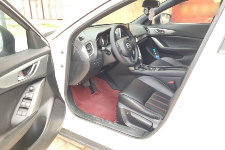 Used Mazda CX-4 2016 2.0L Automatic 2WD Blue Sky Dynamic Edition Driver Seat