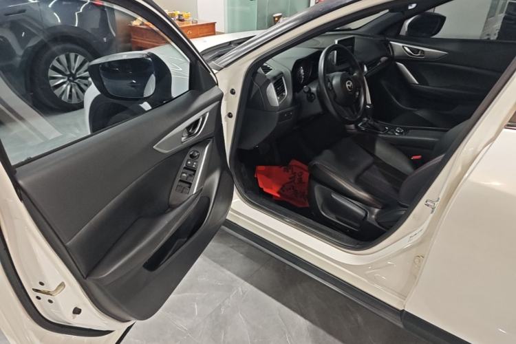Used Mazda CX-4 2016 2.0L Automatic 2WD Blue Sky Dynamic Edition Driver Seat