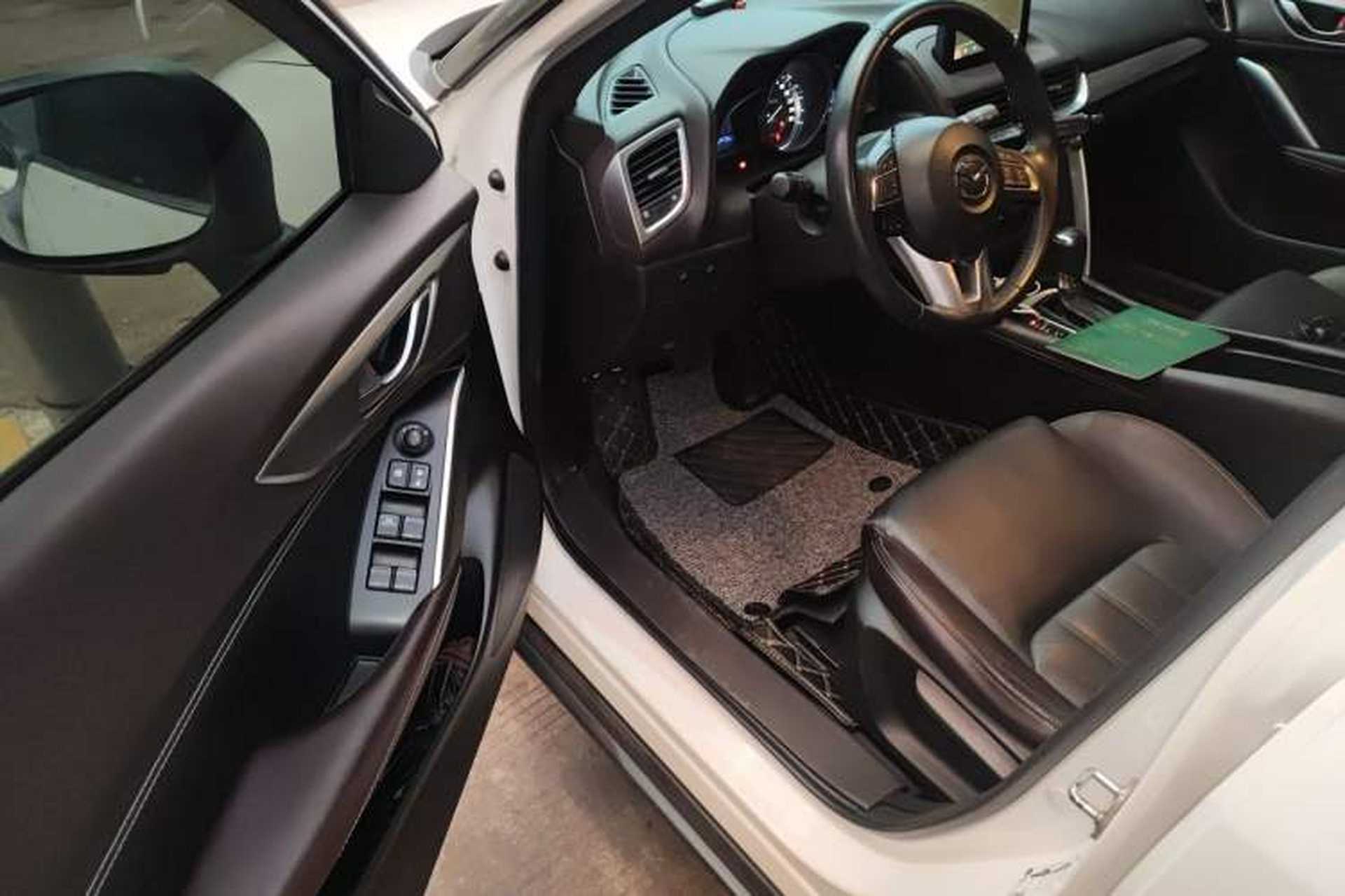 Used Mazda CX-4 2016 2.0L Automatic 2WD Blue Sky Luxury Edition Driver Seat