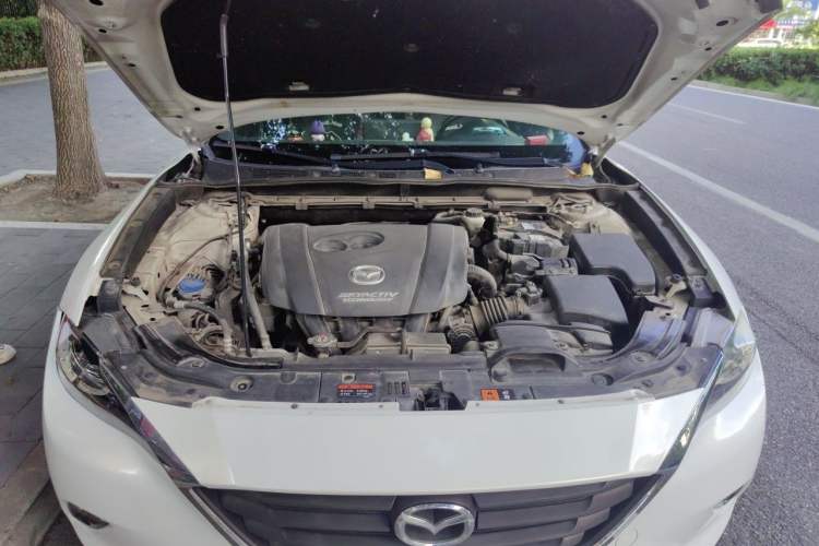 Used Mazda CX-4 2016 2.0L Automatic Two-Wheel Drive Blue Sky Leading Edition Engine Bay