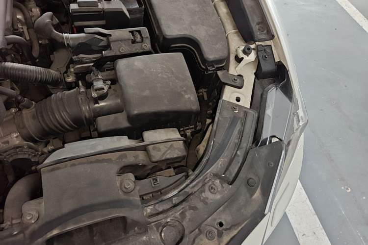 Used Mazda CX-4 2016 2.5L Automatic 4x4 Bluetide Fearless Edition Engine Bay Left