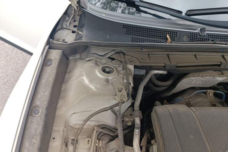 Used Mazda CX-4 2016 2.0L Automatic 2WD Blue Sky Dynamic Edition Engine Bay Right