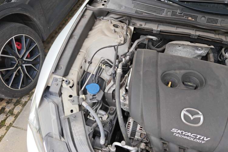 Used Mazda CX-4 2016 2.0L Automatic 2WD Blue Sky Dynamic Edition Engine Bay Right