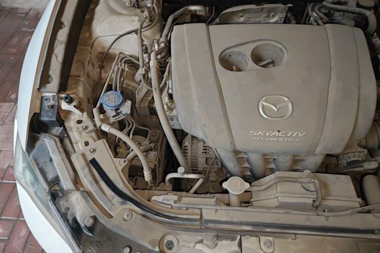 Used Mazda CX-4 2016 2.0L Automatic Two-Wheel Drive Blue Sky Leading Edition Engine Bay Right