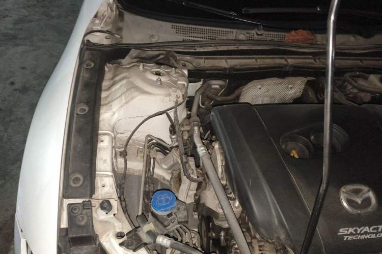Used Mazda CX-4 2016 2.0L Automatic 2WD Blue Sky Luxury Edition Engine Bay Right