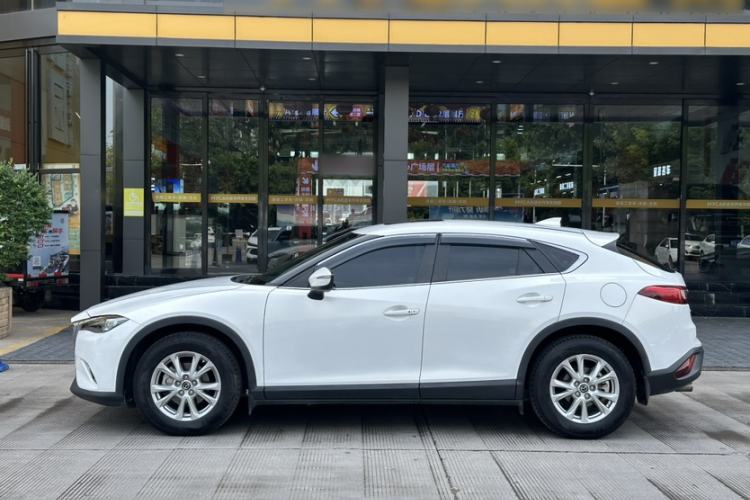 Used Mazda CX-4 2016 2.0L Automatic Two-Wheel Drive Blue Sky Leading Edition Exterior 3