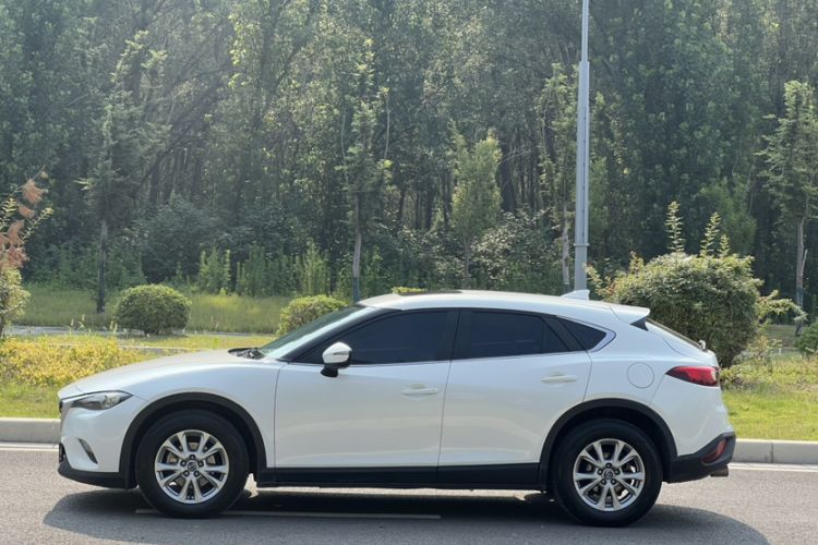 Used Mazda CX-4 2016 2.0L Automatic 2WD Blue Sky Dynamic Edition Exterior 3
