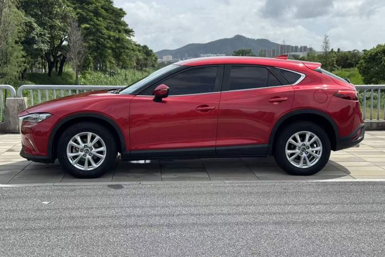 Used Mazda CX-4 2016 2.0L Manual Two-Wheel Drive Blue Sky Dynamic Edition Exterior 4