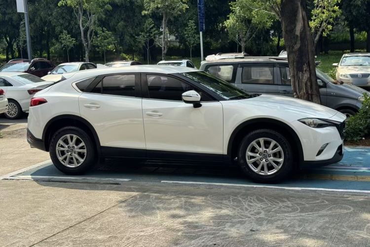 Used Mazda CX-4 2016 2.0L Manual Two-Wheel Drive Blue Sky Dynamic Edition Exterior 4