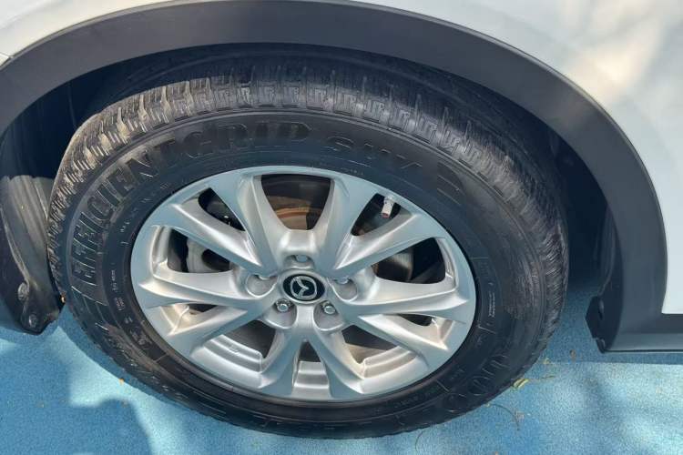 Used Mazda CX-4 2016 2.0L Manual Two-Wheel Drive Blue Sky Dynamic Edition Exterior 5