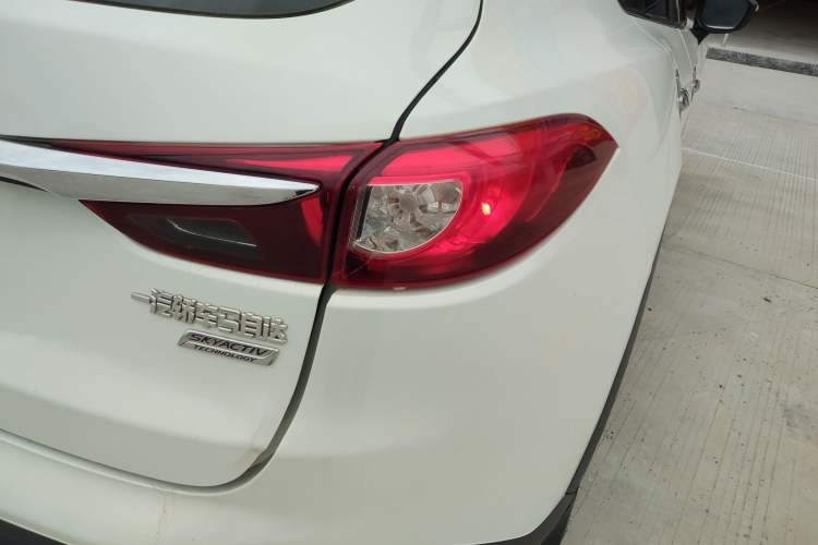 Used Mazda CX-4 2016 2.0L Manual Two-Wheel Drive Blue Sky Dynamic Edition Exterior 6