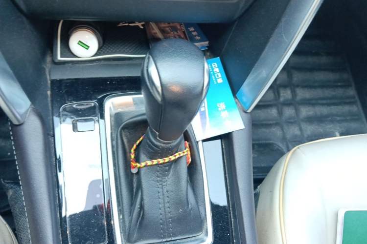 Used Mazda CX-4 2016 2.0L Automatic 2WD Blue Sky Luxury Edition Gear Lever