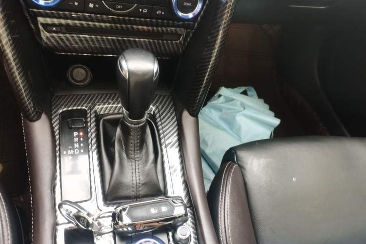 Used Mazda CX-4 2016 2.0L Automatic 2WD Blue Sky Luxury Edition Gear Lever