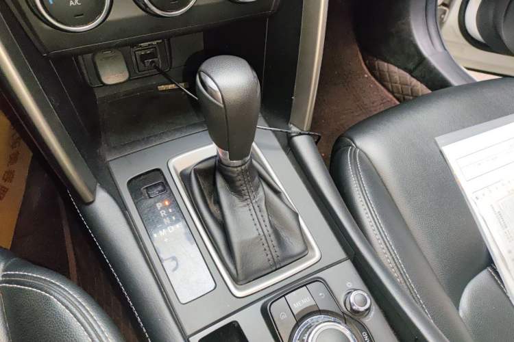 Used Mazda CX-4 2016 2.0L Automatic 2WD Blue Sky Dynamic Edition Gear Lever
