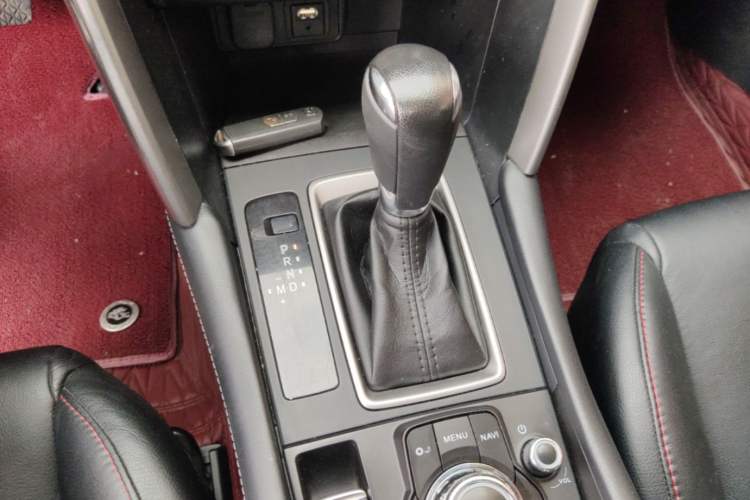 Used Mazda CX-4 2016 2.0L Automatic 2WD Blue Sky Dynamic Edition Gear Lever