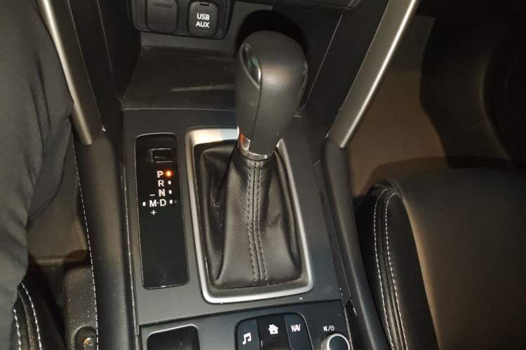 Used Mazda CX-4 2016 2.0L Automatic 2WD Blue Sky Dynamic Edition Gear Lever