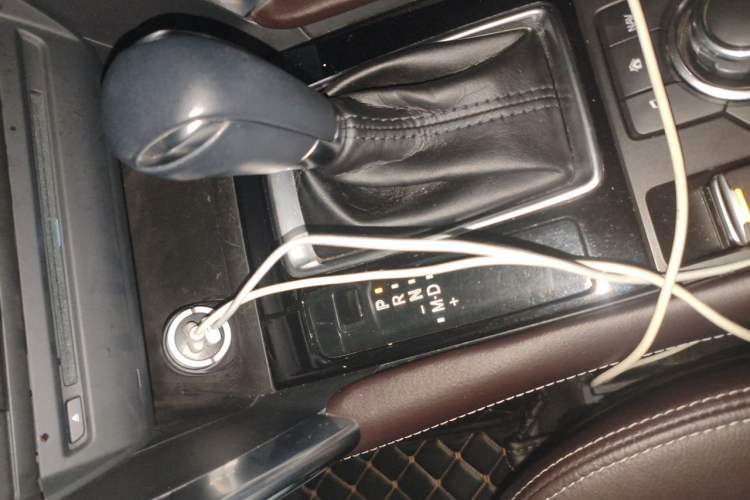 Used Mazda CX-4 2016 2.0L Automatic 2WD Blue Sky Luxury Edition Gear Lever