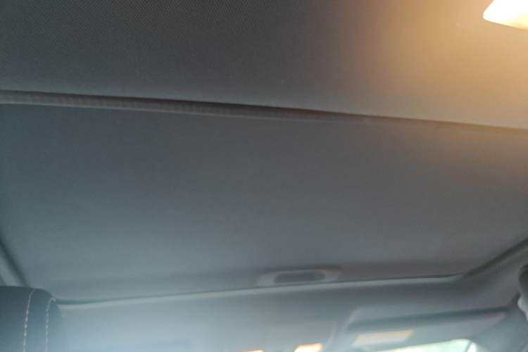 Used Mazda CX-4 2016 2.0L Automatic 2WD Blue Sky Dynamic Edition Headliner