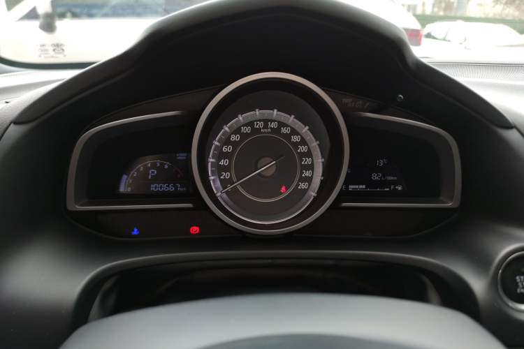 Used Mazda CX-4 2016 2.0L Automatic 2WD Blue Sky Luxury Edition Instrument Cluster