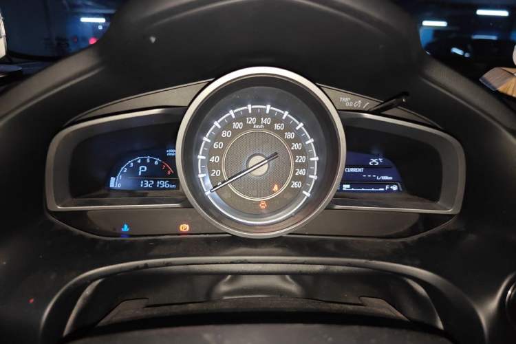 Used Mazda CX-4 2016 2.0L Automatic 2WD Blue Sky Luxury Edition Instrument Cluster