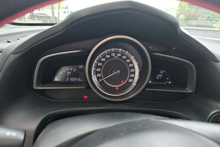 Used Mazda CX-4 2016 2.0L Automatic 2WD Blue Sky Dynamic Edition Instrument Cluster