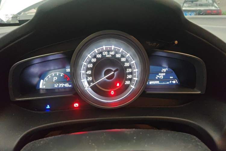 Used Mazda CX-4 2016 2.0L Automatic 2WD Blue Sky Dynamic Edition Instrument Cluster