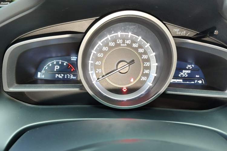 Used Mazda CX-4 2016 2.0L Automatic 2WD Blue Sky Luxury Edition Instrument Cluster