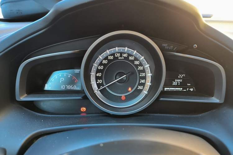 Used Mazda CX-4 2016 2.0L Automatic 2WD Blue Sky Luxury Edition Instrument Cluster