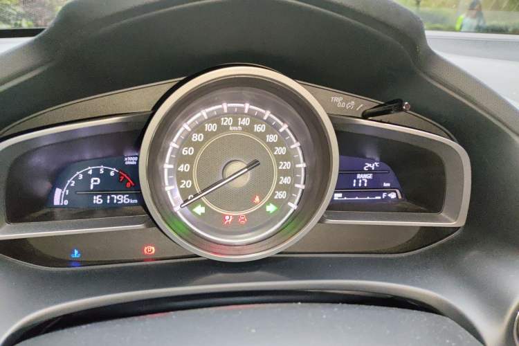 Used Mazda CX-4 2016 2.0L Automatic 2WD Blue Sky Dynamic Edition Instrument Cluster