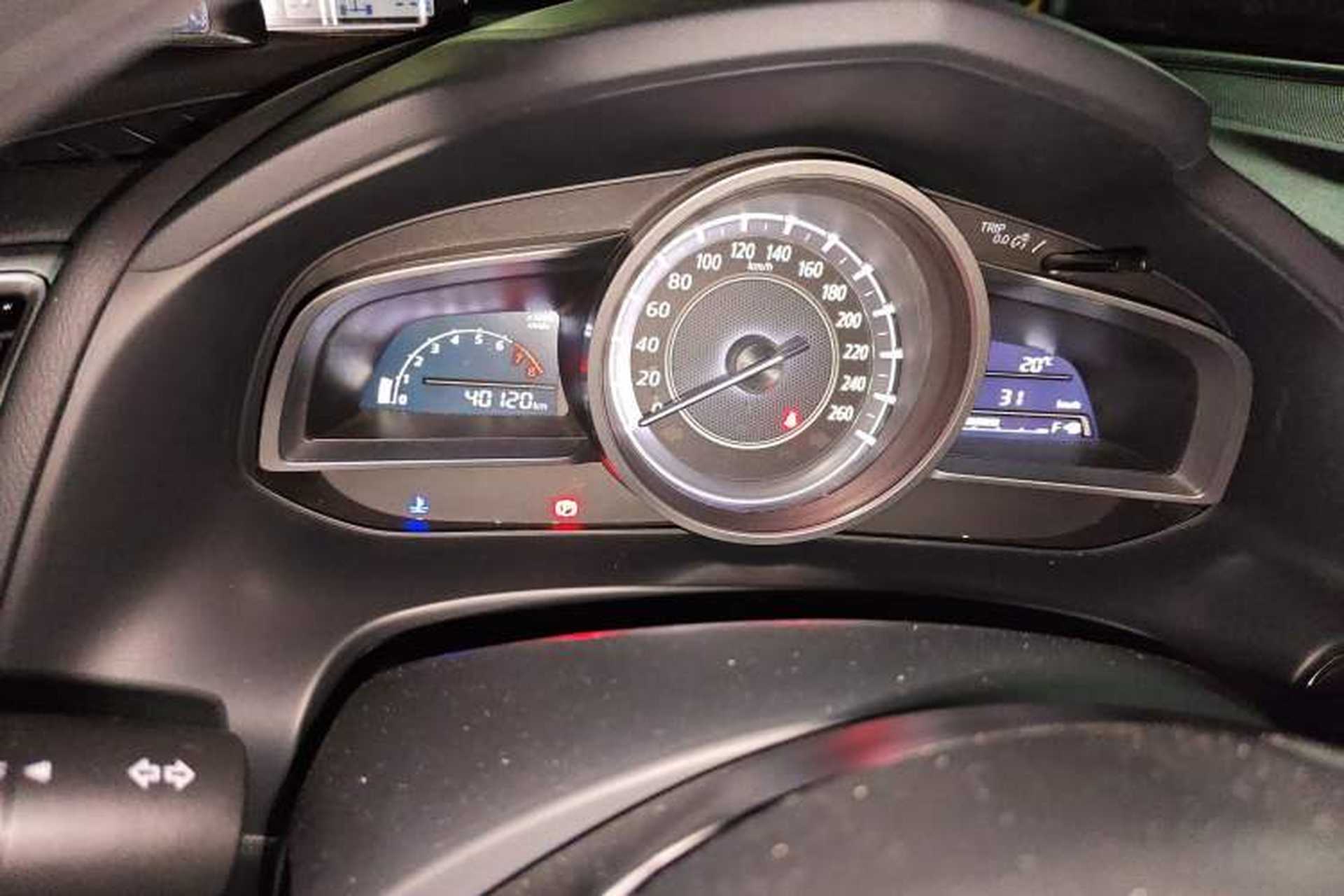 Used Mazda CX-4 2016 2.0L Manual Two-Wheel Drive Blue Sky Dynamic Edition Instrument Cluster