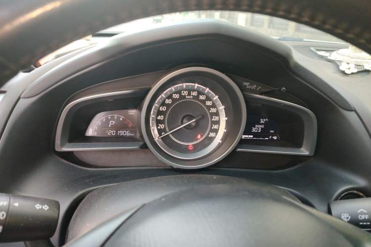 Used Mazda CX-4 2016 2.0L Automatic 2WD Blue Sky Luxury Edition Instrument Cluster