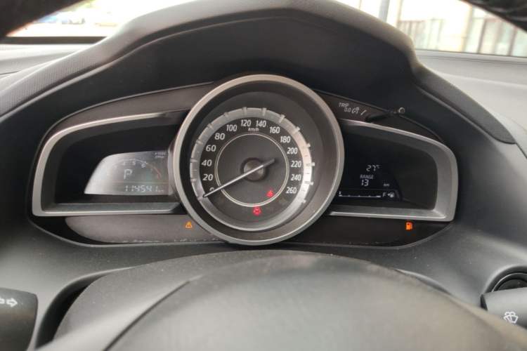 Used Mazda CX-4 2016 2.0L Automatic 2WD Blue Sky Dynamic Edition Instrument Cluster