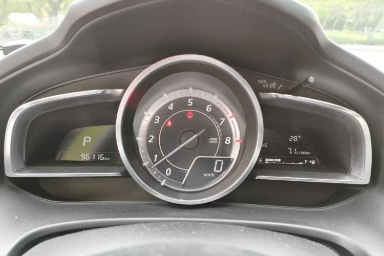 Used Mazda CX-4 2016 2.5L Automatic 4x4 Bluetide Fearless Edition Instrument Cluster