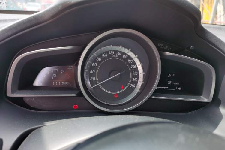 Used Mazda CX-4 2016 2.0L Automatic 2WD Blue Sky Dynamic Leather Edition Instrument Cluster