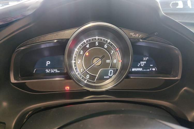 Used Mazda CX-4 2016 2.0L Automatic Two-Wheel Drive Blue Sky Leading Edition Instrument Cluster