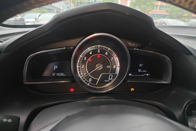 Used Mazda CX-4 2016 2.5L Automatic 4x4 Bluetide Fearless Edition Instrument Cluster