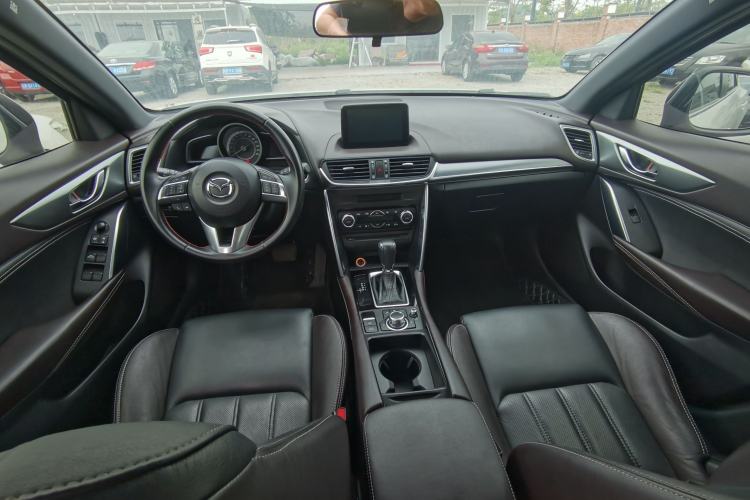 Used Mazda CX-4 2016 2.0L Automatic 2WD Blue Sky Luxury Edition Interior 1