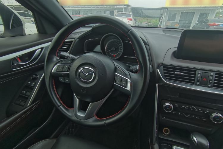 Used Mazda CX-4 2016 2.0L Automatic 2WD Blue Sky Luxury Edition Interior 2
