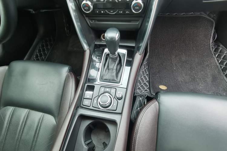 Used Mazda CX-4 2016 2.0L Automatic 2WD Blue Sky Luxury Edition Interior 4