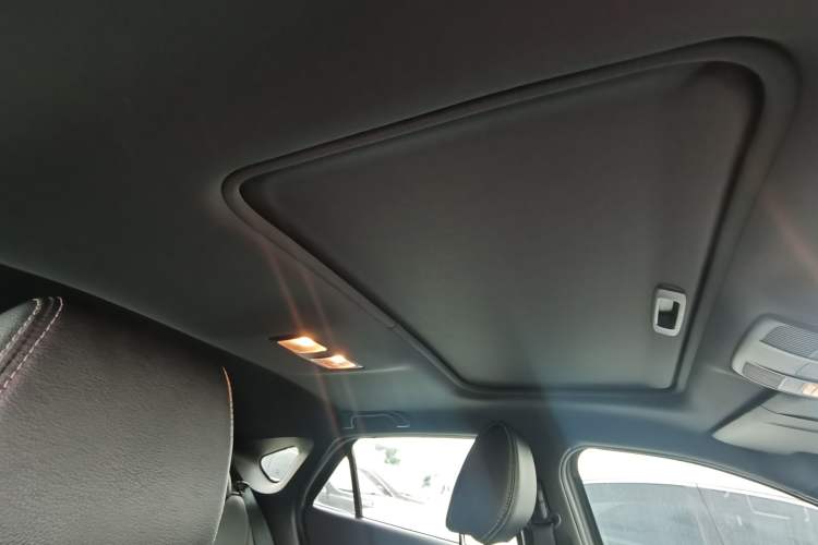 Used Mazda CX-4 2016 2.0L Automatic 2WD Blue Sky Luxury Edition Interior 7