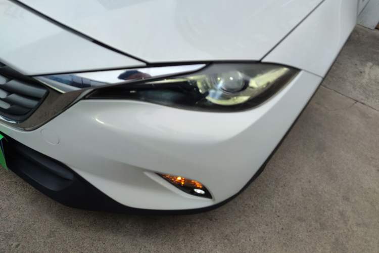Used Mazda CX-4 2016 2.0L Automatic 2WD Blue Sky Luxury Edition Left Front Headlight